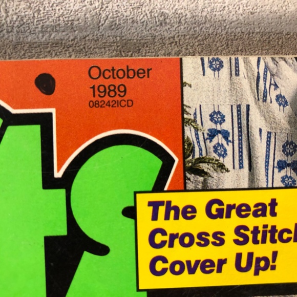 HALLOWEEN HOW-TO'S - CRAFTS CROSS STITCHER MAGAZINE, OCTOBER 1989 - Picture 2 of 9
